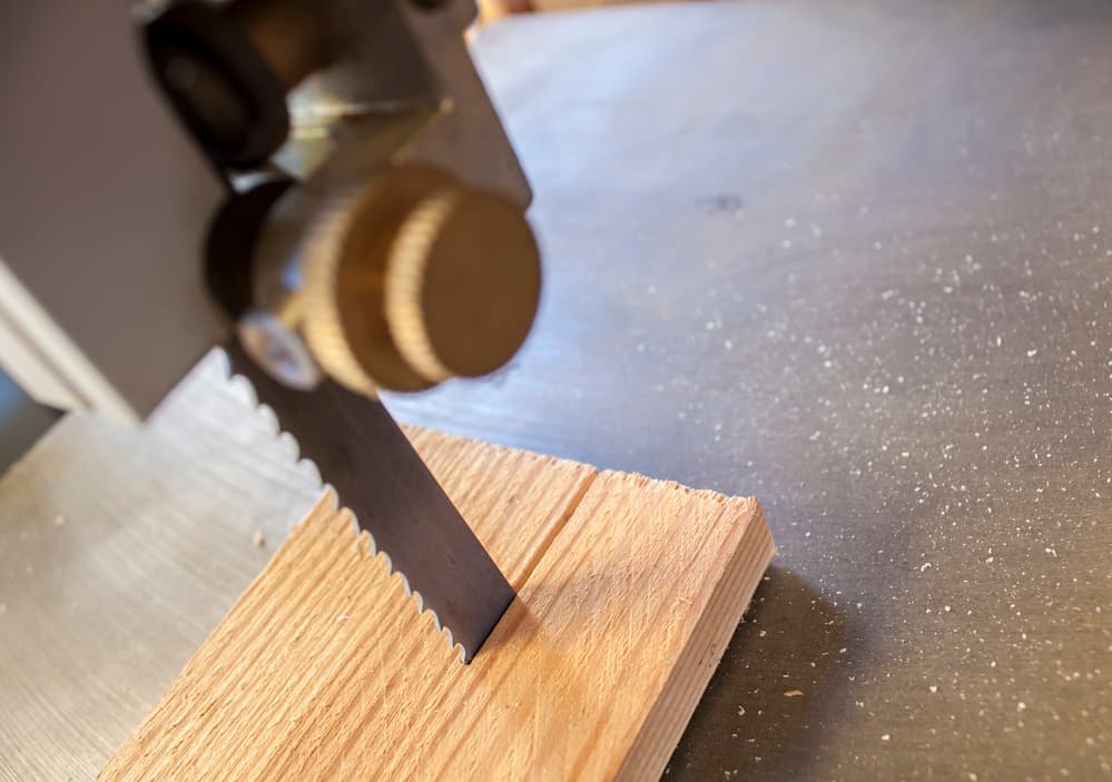 Manufacturing equipment